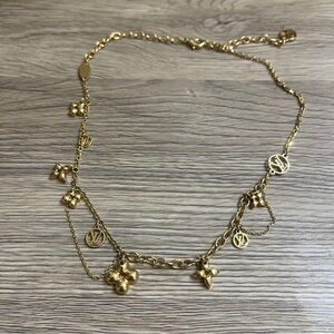 LOUIS VUITTON Collier Flower Blooming Necklace M64855 with box and jewelry bag.